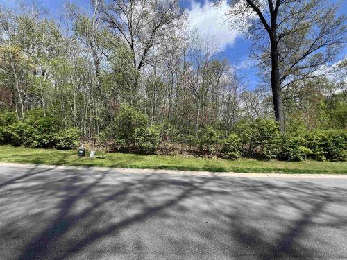 53328 Summer Breeze Dr, South Bend, IN, 46637-4599 | Card Image