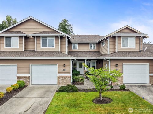 m102-10700 Se 260th St, Kent, WA, 98030-7040 | Card Image