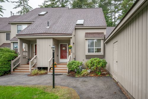 22-22 Suffolk Ct, Bedford, NH, 03110-6540 | Card Image
