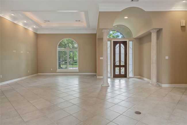 Dining room space by the front door | Image 11