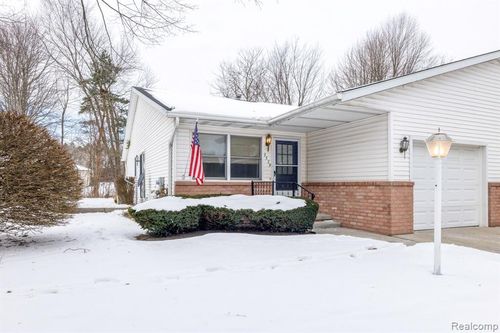 unit-1-3539 Holland Park Lane, Port Huron, MI, 48060 | Card Image