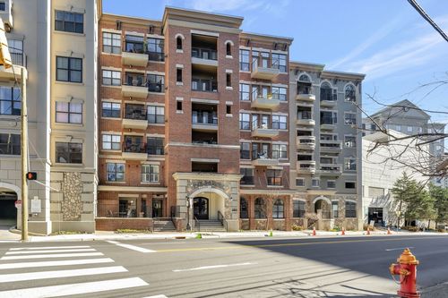 apt-519-1803 Broadway, Nashville, TN, 37203-2765 | Card Image