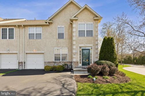 100 White Tower Ln, NORTH WALES, PA, 19454-1848 | Card Image