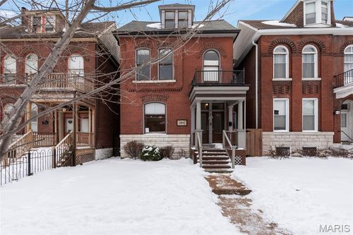 2842 Victor St, Saint Louis, MO, 63104-2335 | Card Image