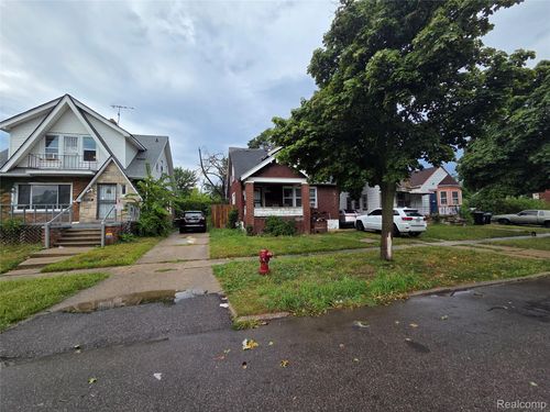 10360 Crocuslawn St, Detroit, MI, 48204-2560 | Card Image