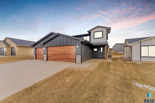 1740 N Hyssop Dr Drive, Sioux Falls, SD, 57110 | Card Image