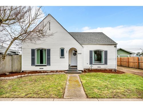 648 Juniper St, Junction City, OR, 97448-1656 | Card Image