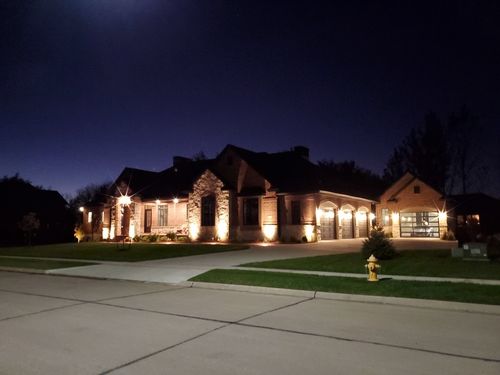 4816 147th St, Urbandale, IA, 50323-2646 | Card Image