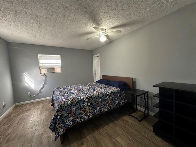 130 Shanklin Rood Room A | Image 31