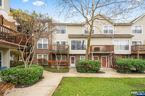 1420 Westgate Dr, Fort Lee, NJ, 07024-2170 | Card Image