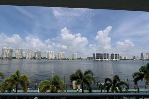 apt-404-17800 N Bay Rd, Sunny Isles Beach, FL, 33160-1921 | Card Image