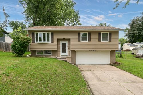 3373 29th St, Bettendorf, IA, 52722-2805 | Card Image