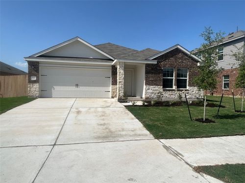 517 Vantage Dr, Hutto, TX, 78634-2765 | Card Image