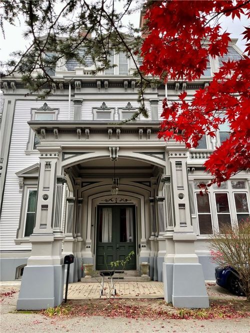 189 Hope St, Providence, RI, 02906-2018 | Card Image