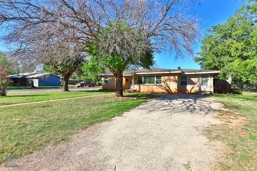 1066 Westridge Dr, Abilene, TX, 79605-3717 | Card Image