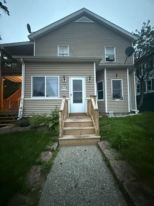 apt-1-15 Oakes Ave, Southbridge, MA, 01550-4067 | Card Image