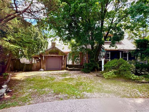 335 Arthur Street Street, Hempstead, NY, 11520 | Card Image