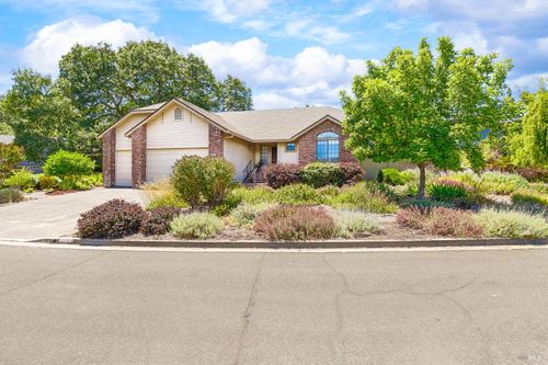 426 Woodley Way, Santa Rosa, CA, 95409 | Card Image