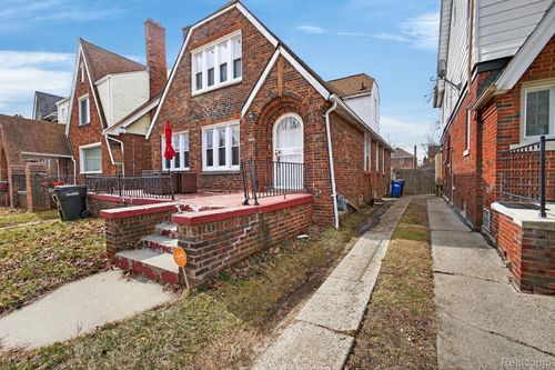 16563 Wildemere St, Detroit, MI, 48221-3160 | Card Image