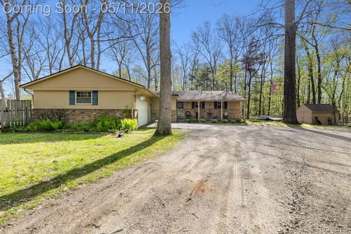 2700 N Hacker Rd, Howell, MI, 48855-9071 | Card Image