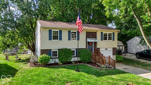 5556 Meckes Ln, Indianapolis, IN, 46237-2338 | Card Image
