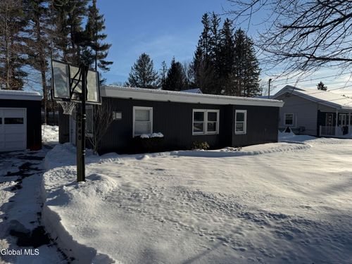 2940 W Lydius Street, Guilderland, NY, 12303 | Card Image