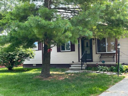 37650 Maplehill St, Harrison Township, MI, 48045-2731 | Card Image