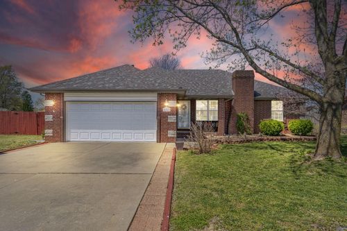 5363 Cloverdale Ln, Battlefield, MO, 65619-9691 | Card Image