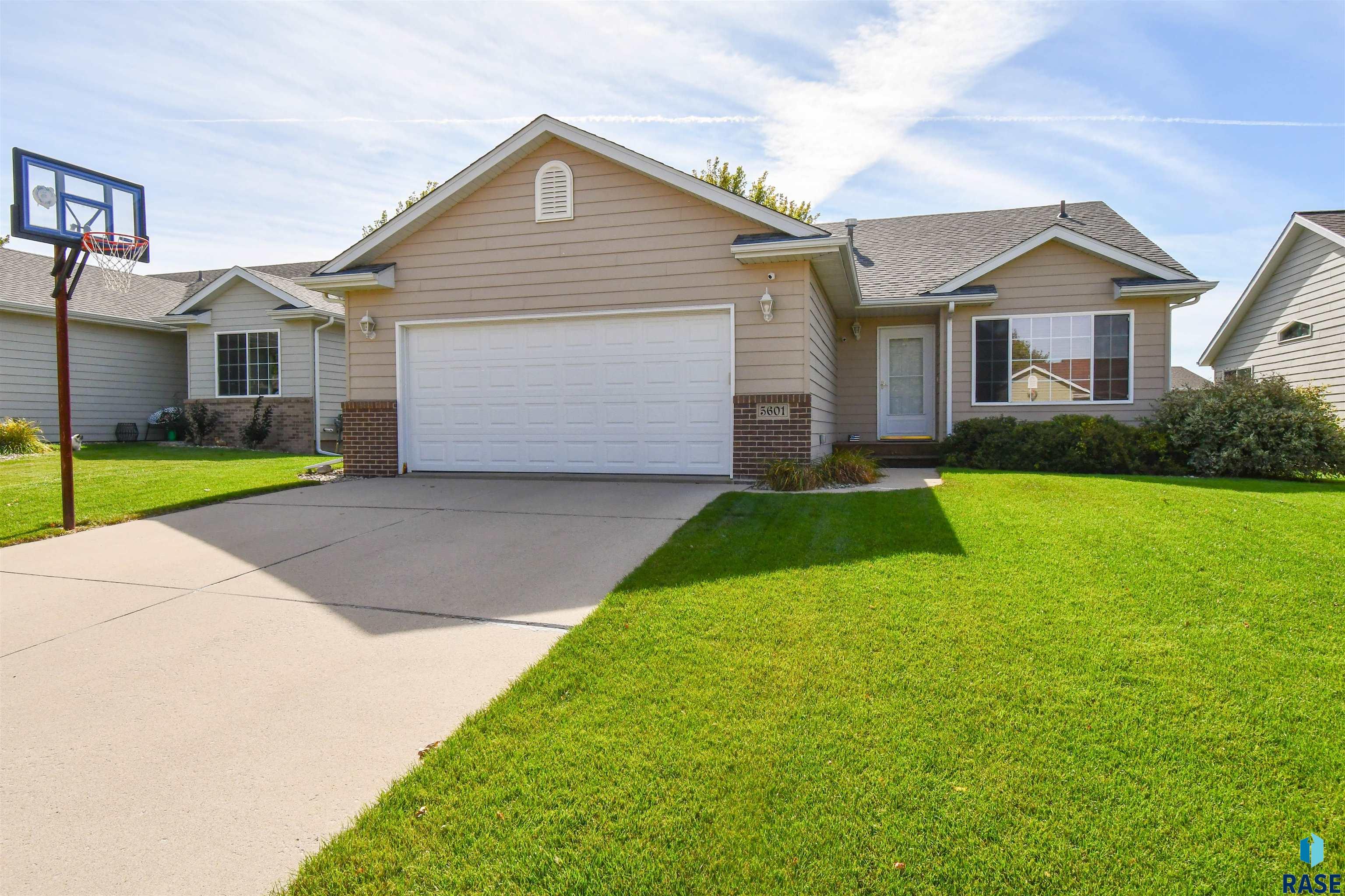 Boxwood St, Sioux Falls, SD 57107