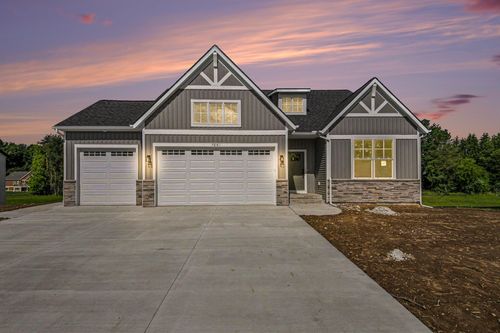 7681 Clementine Ave, Byron Center, MI, 49315-7824 | Card Image