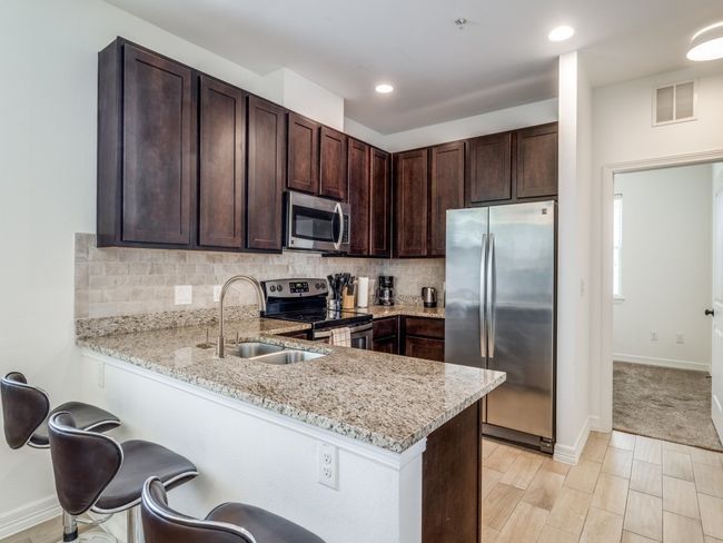 12 - 501 W 30 Th St, Townhouse with 3 bedrooms, 3 bathrooms and 24 parking in Austin TX | Image 5
