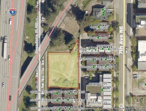 4048 Pasadena Pl Ne, Seattle, WA, 98105-6433 | Card Image