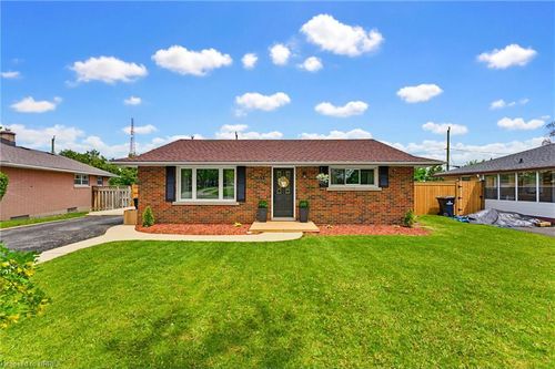 1681 Severn Avenue, Cambridge, ON, N3H2R6 | Card Image