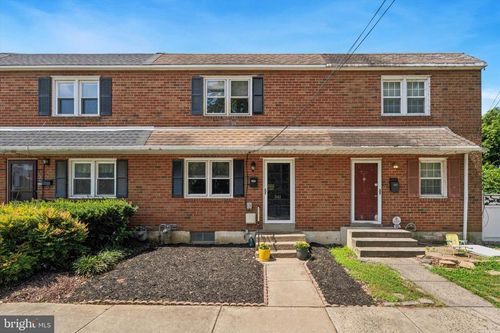 341 W 4th Ave, CONSHOHOCKEN, PA, 19428-1606 | Card Image