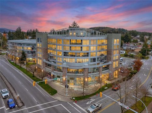 332-2745 Veterans Memorial Pky, Langford, BC, V9B0H4 | Card Image