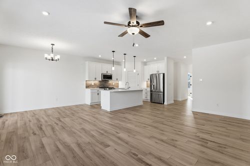 331 Fox Trail Dr, Pittsboro, IN, 46167-9532 | Card Image