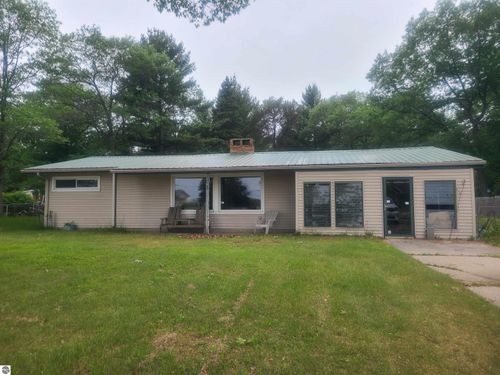3227 N Us-23 N, Oscoda, MI, 48750 | Card Image
