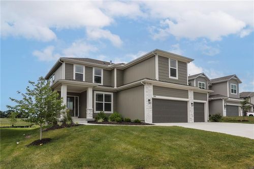 18991 W 169th Pl, Olathe, KS, 66062-8154 | Card Image