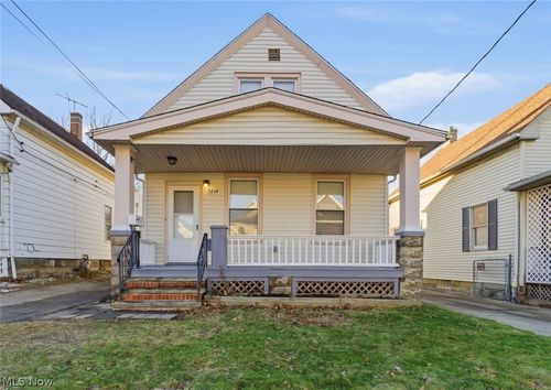 3644 W 48th St, Cleveland, OH, 44102-6038 | Card Image
