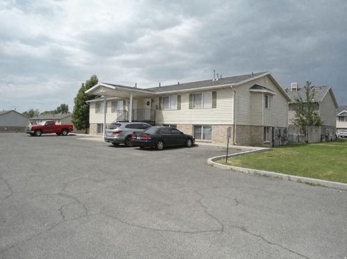 1821 W 800 N, Pleasant Grove, UT, 84062-4098 | Card Image