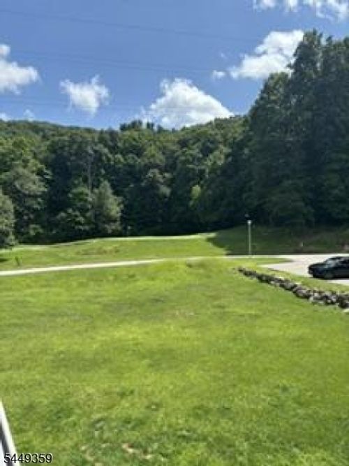 6-20 Augusta Dr, Vernon, NJ, 07462-2578 | Card Image