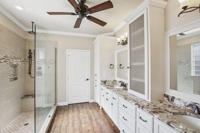 6611 Haughton Dr, House other with 4 bedrooms, 3 bathrooms and 3 parking in Spring TX | Image 21