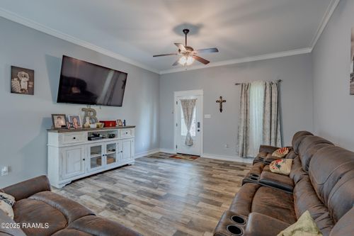 8946 Rue Blanc, Abbeville, LA, 70510-2293 | Card Image