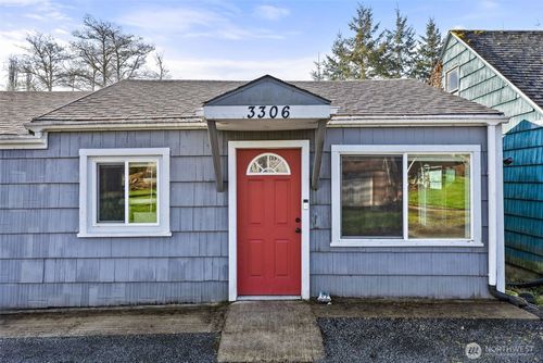3306 Romane St, Raymond, WA, 98577-9683 | Card Image