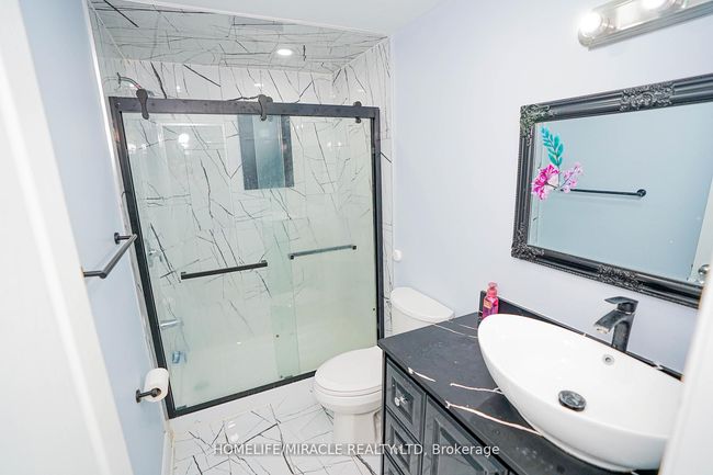 23 Hollowgrove Blvd, House other with 6 bedrooms, 5 bathrooms and 4 parking in Brampton ON | Image 38
