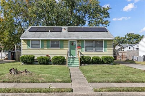 3326 Greenwood Dr, Hampton, VA, 23666-3805 | Card Image