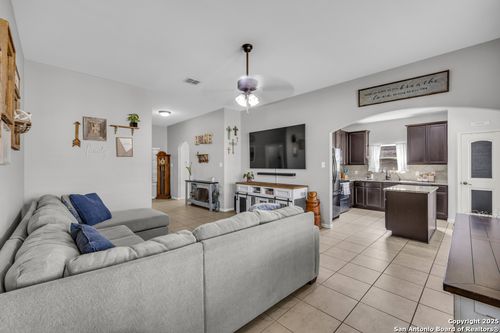 327 Amaryllis, New Braunfels, TX, 78132-5193 | Card Image