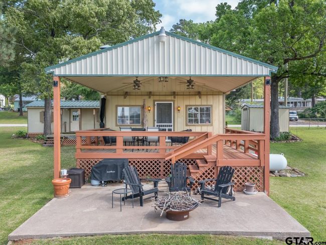 22090 Sportsman Dr, House other with 3 bedrooms, 2 bathrooms and null parking in Chandler TX | Image 18