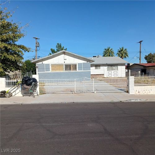 412 Gilday Ave, North Las Vegas, NV, 89030-4032 | Card Image