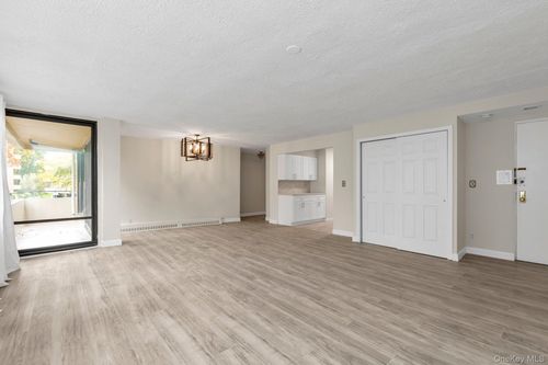 apt-2b-7 166th St, Whitestone, NY, 11357-2037 | Card Image